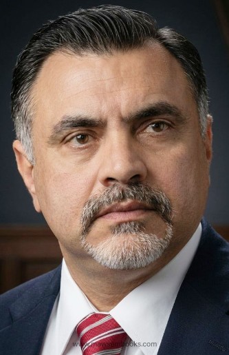 الباحث محمد سعيد الطريحي رئيس اكاديمية الكوفة_333x515